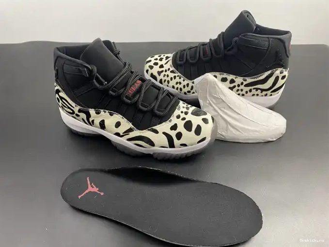 One Kick ANIMAL AIR JORDAN 11 INSTINCT AR0715-010 0531